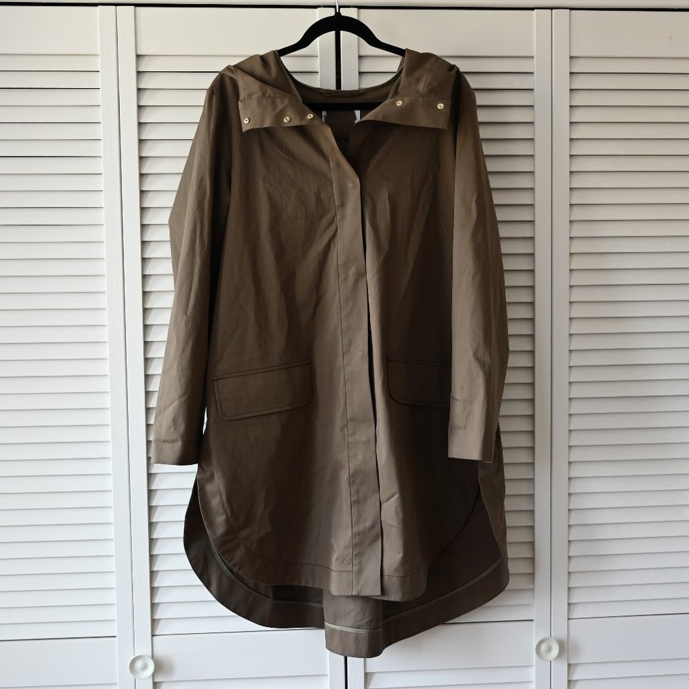 Cuyana Pleat Back Anorak in Brown | Medium - Picture 3 of 16
